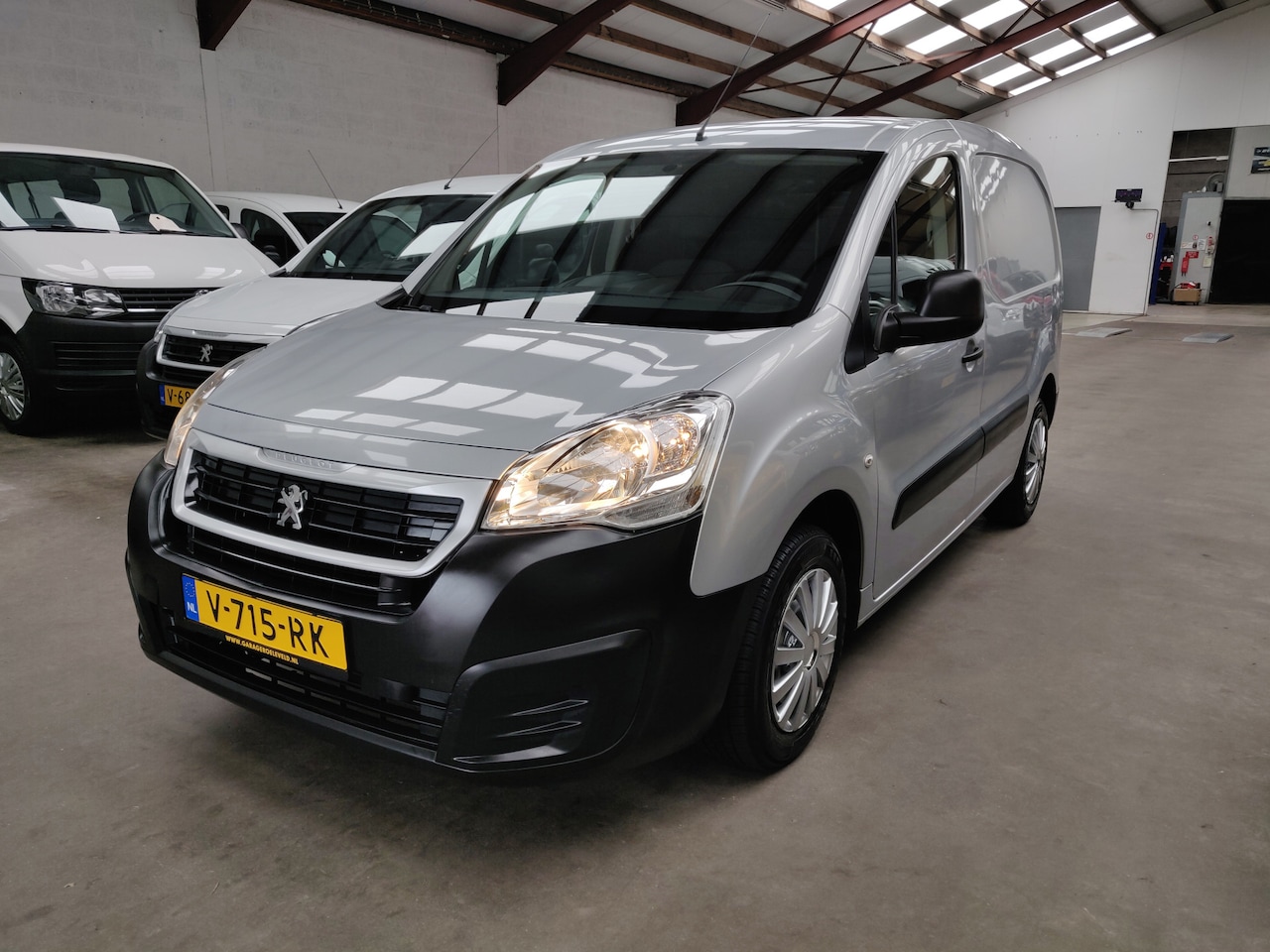 Peugeot Partner - 120 1.6 BlueHDi 75 L1 Profit+ - AutoWereld.nl