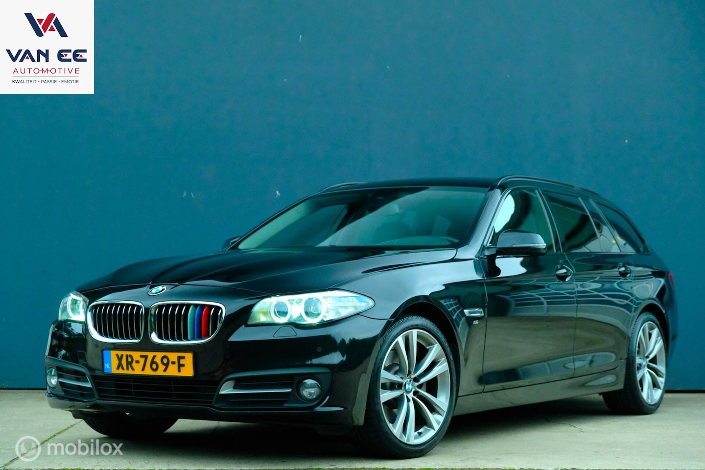 BMW 5-serie Touring - 520d High Exe|Camera|HeadUp|Digi.Cockpit - AutoWereld.nl