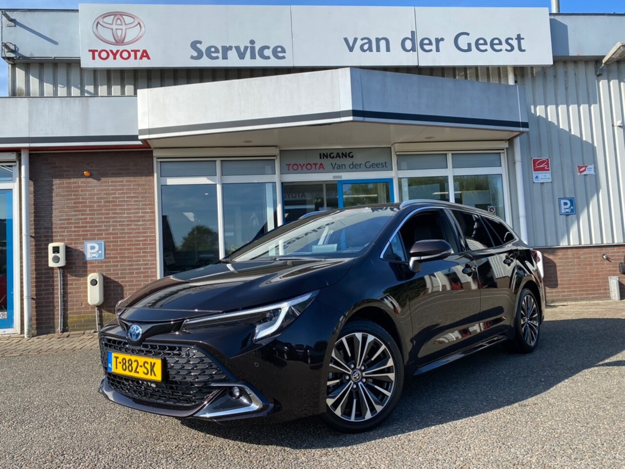 Toyota Corolla Touring Sports - 2.0 High Power Hybrid First Edition Touring Sports 2.0 High Power Hybrid First Edition - AutoWereld.nl