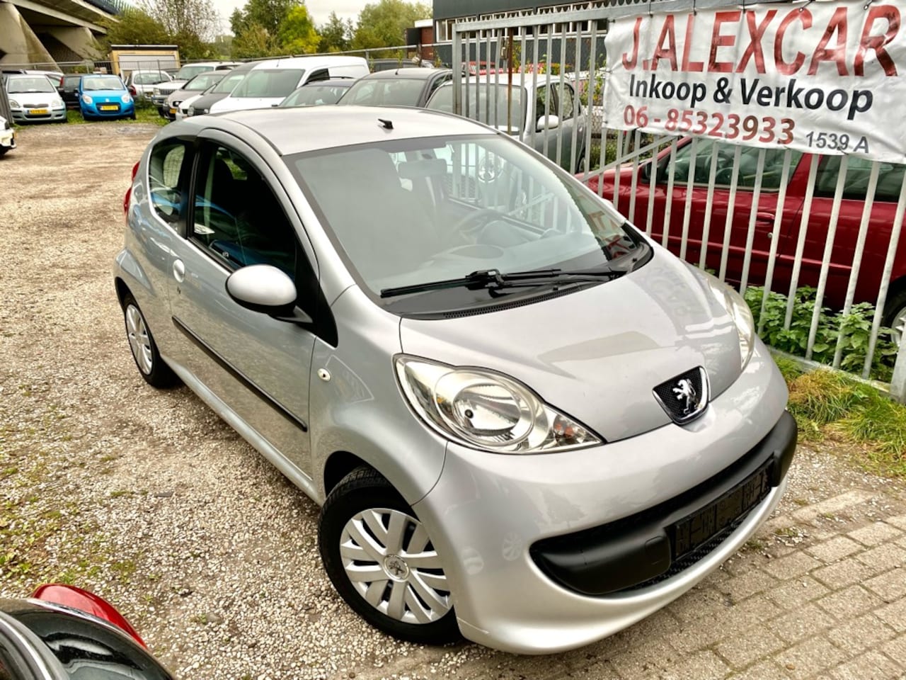 Peugeot 107 - 1.0-12V XS 1.0-12V XS - AutoWereld.nl