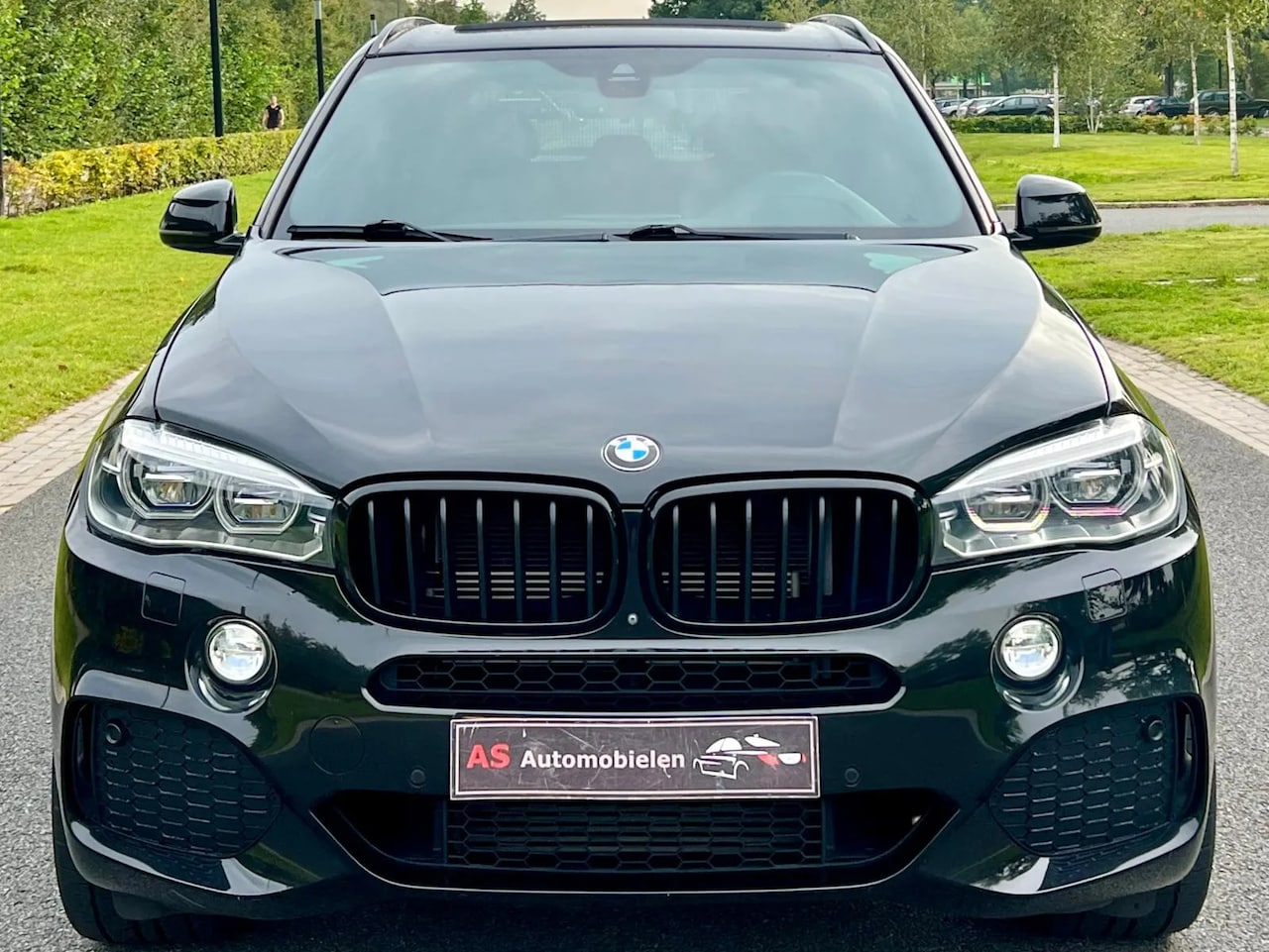 BMW X5 - xDrive40e M PAKKET 22” VOSSEN/HUD/PANO 380pk - AutoWereld.nl