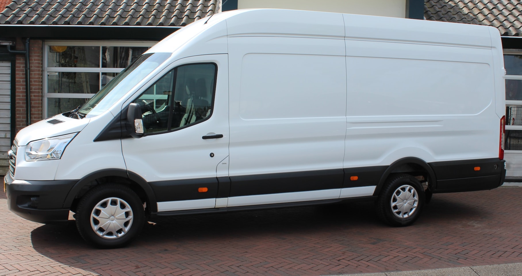 Ford Transit - 2.2 TDCI 114KW L4 H3/Airco/PDC/Cruise - AutoWereld.nl