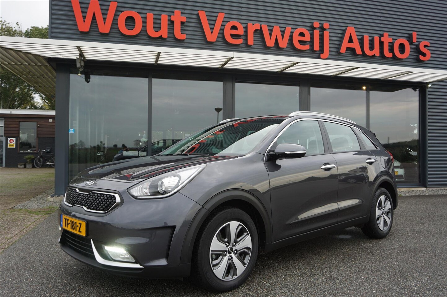 Kia Niro 1.6 GDi Hybrid 141pk DCT6 DynamicLine Carplay/Camera 2018