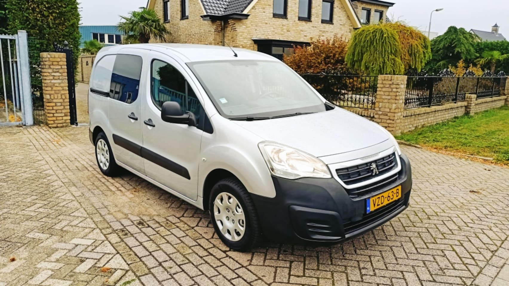 Peugeot Partner - 120 1.6 VTi L1 XR 120 1.6 VTi L1 XR - AutoWereld.nl