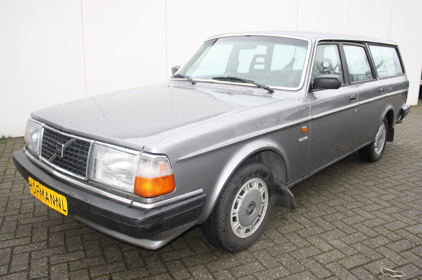 Volvo 245 - GL met Overdrive Wegenbelastingvrij - AutoWereld.nl