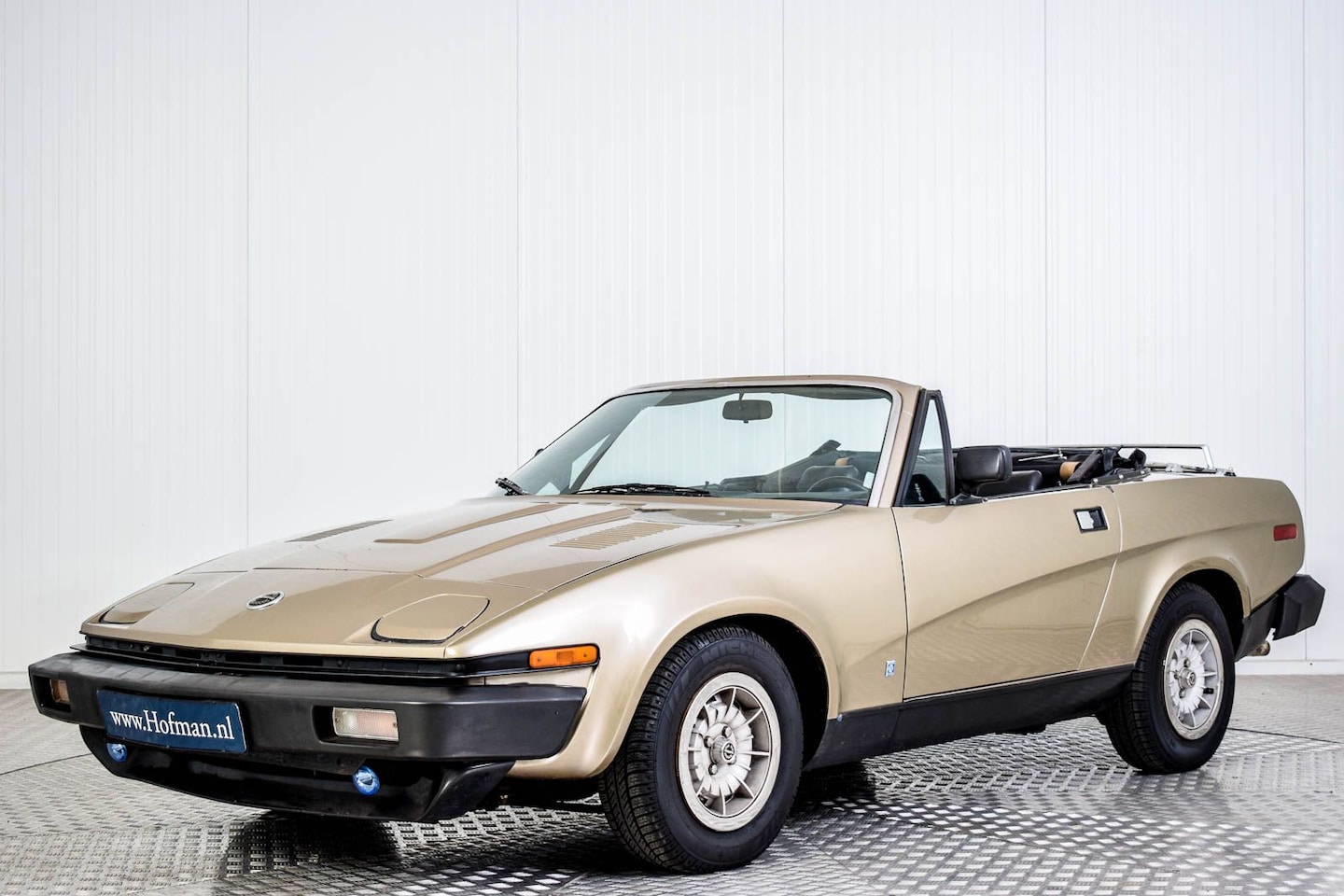 Triumph TR8 - Convertible - AutoWereld.nl