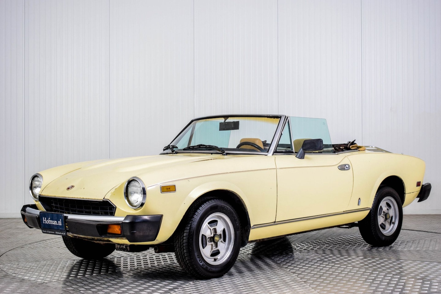 Fiat 124 Spider - 2000 Injection - AutoWereld.nl