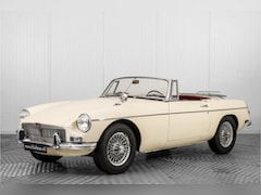 MG B type - 1.8 Roadster Lepeldeur