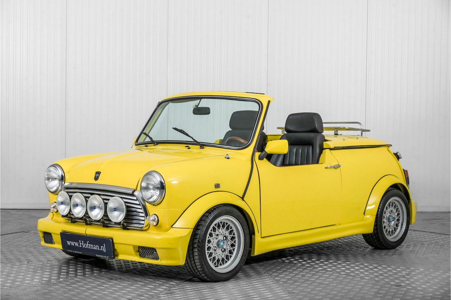 MINI Cabrio - two seater - AutoWereld.nl