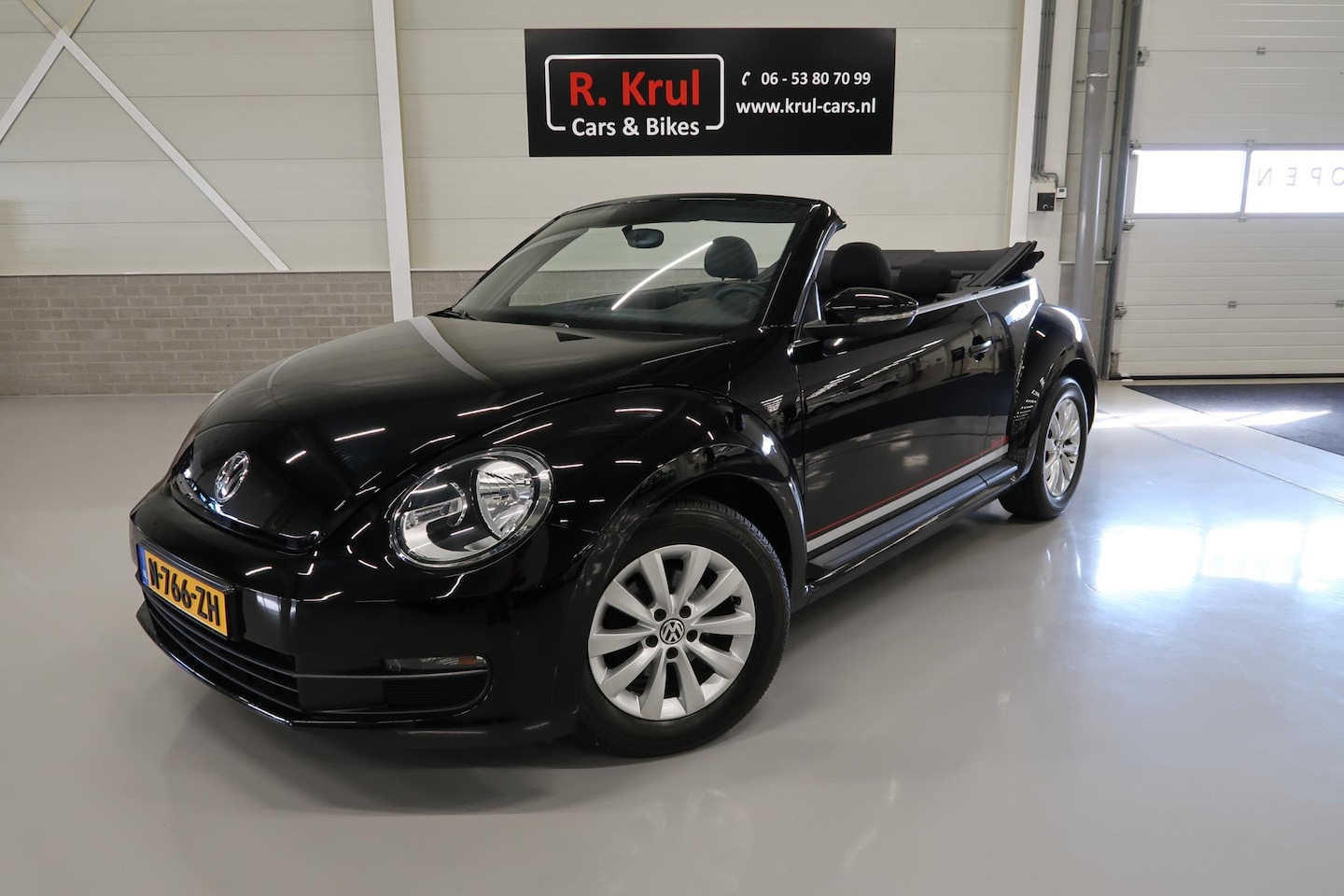 Volkswagen Beetle Cabriolet - 1.2 TSI BMT Airco Cruise control Sportvelgen Elektrische cabrioletkap 1e Eigenares Windsch - AutoWereld.nl