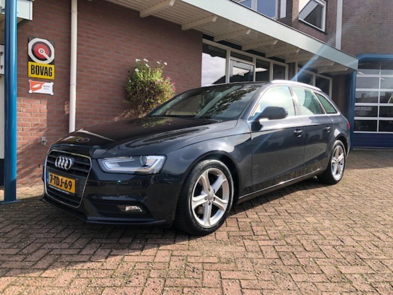 Audi A4 Avant - 2.0 TDI Business Edition 2.0 TDI 150pk Business Edition - AutoWereld.nl