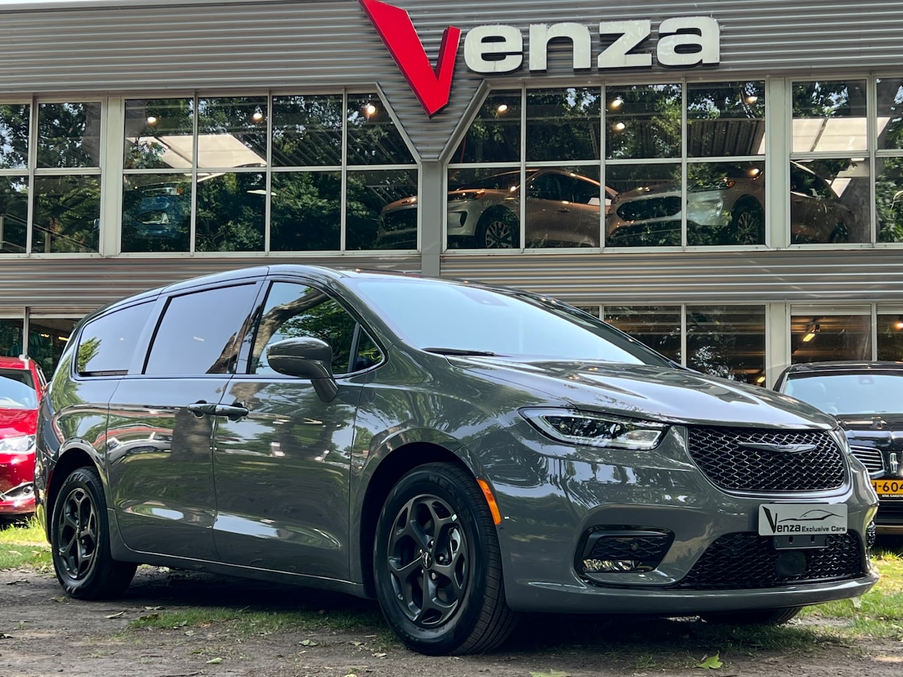 Chrysler Voyager - MY2023 3.6 V6 Limited S Hybride - AutoWereld.nl