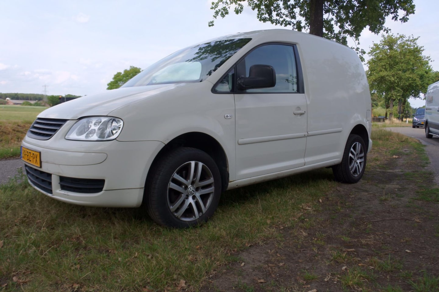 Volkswagen Caddy - 1.9 TDI 850 kg. apk tot 27-6-2024 lm velgen trekhaak radio enz. - AutoWereld.nl