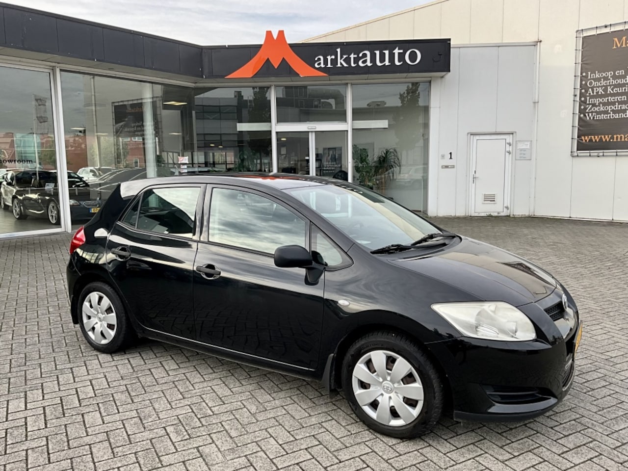 Toyota Auris - 1.6-16V Terra Trekhaak Airco - AutoWereld.nl