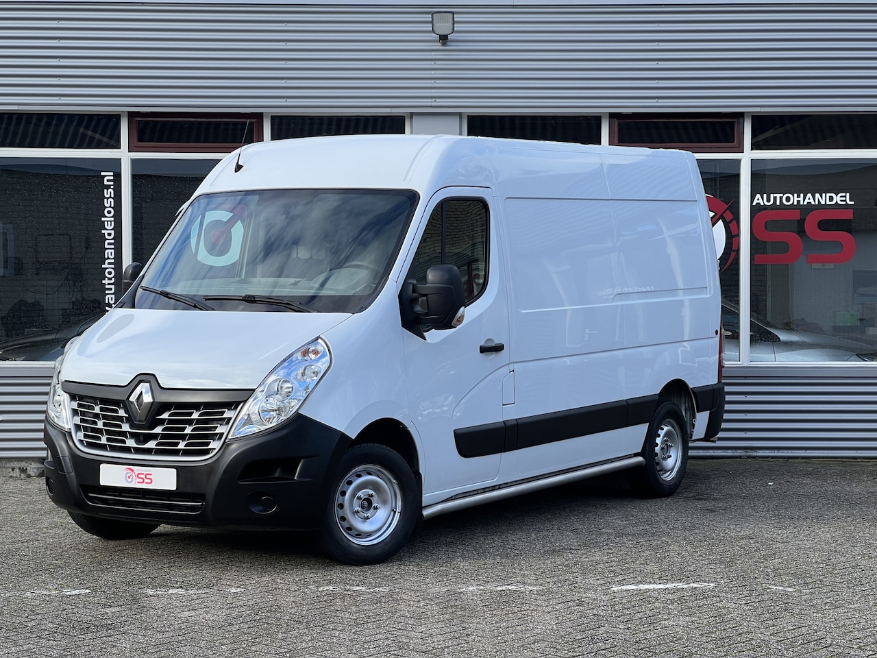 Renault Master - T35 2.3 dCi L2H2 | AIRCO CRUISE TREKHAAK | - AutoWereld.nl