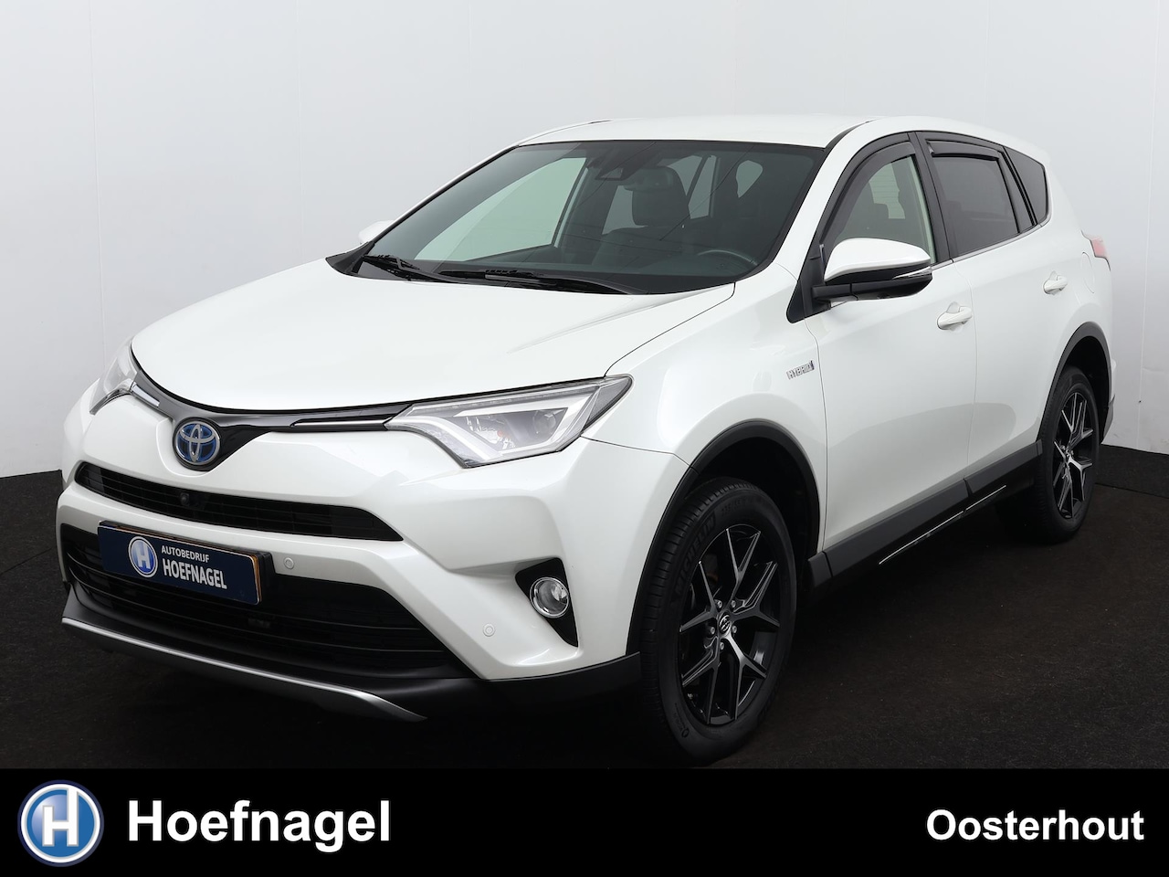 Toyota RAV4 - 2.5 Hybrid Style |Navi|Camera|Stoelverw.|Cruise|Trekhaak - AutoWereld.nl