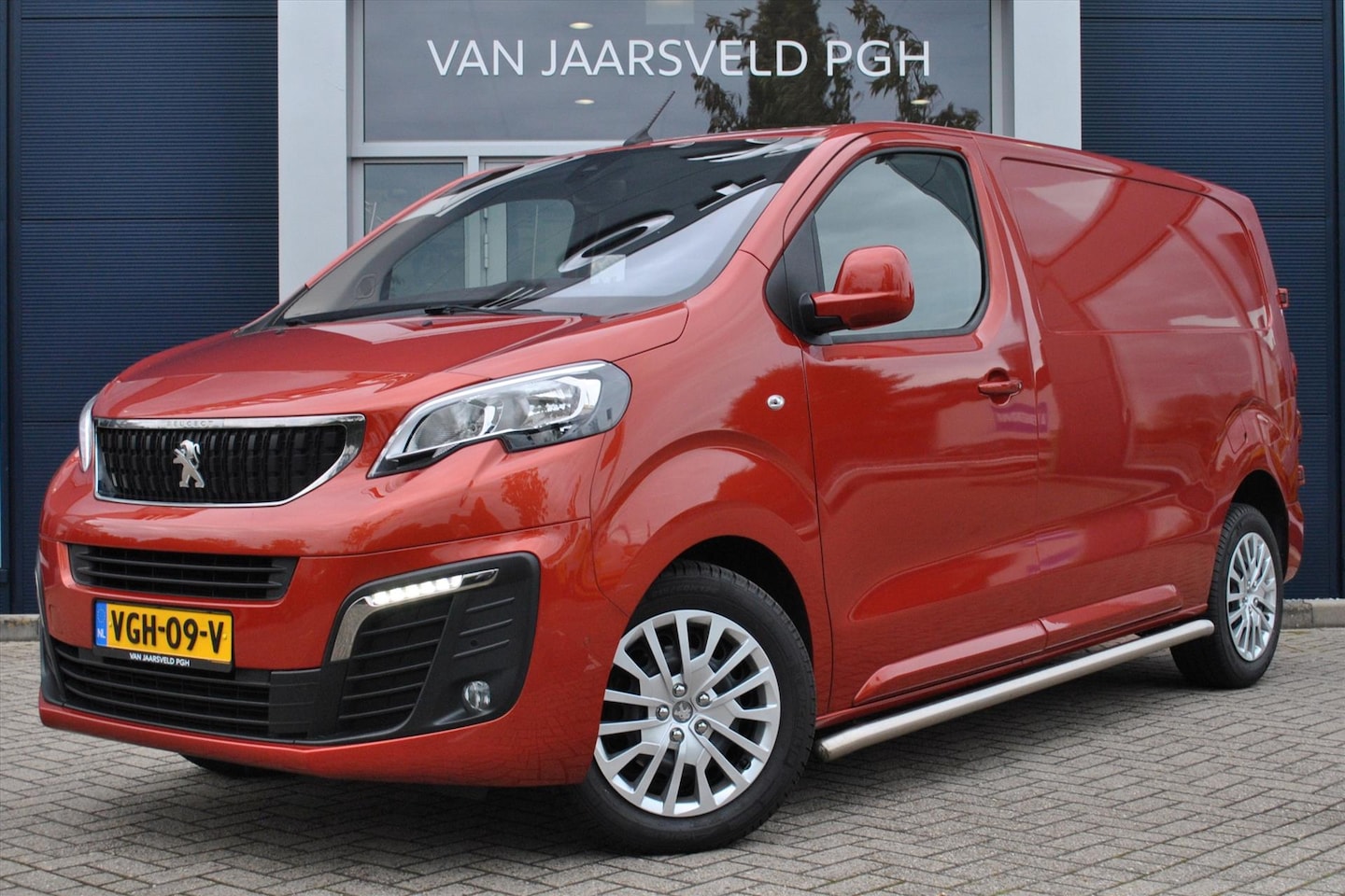 Peugeot Expert - 231S GB Premium 2.0 BlueHDi 120pk 3p Navi / Camera - AutoWereld.nl