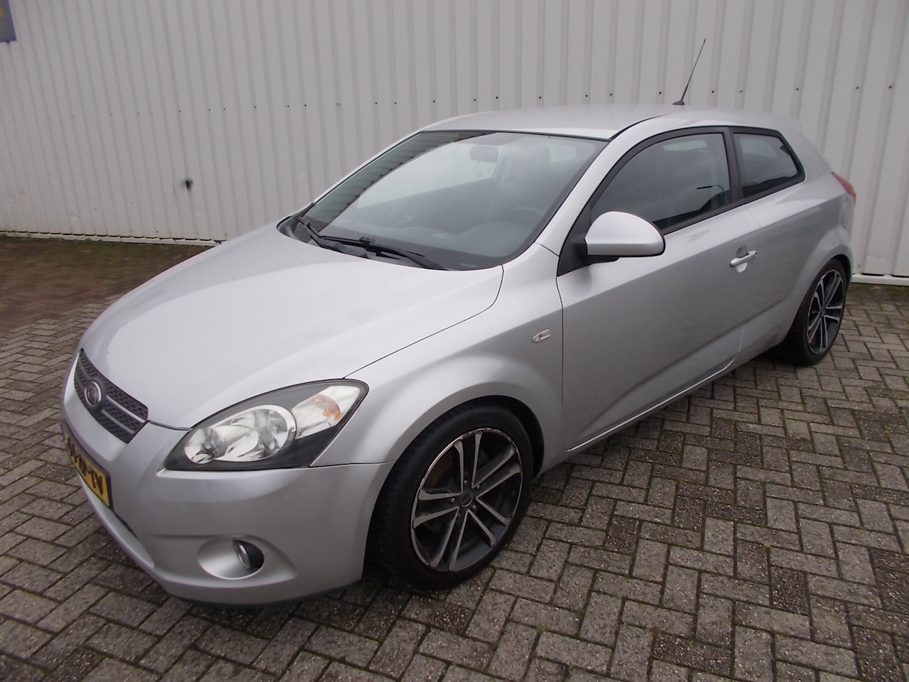 Kia Pro cee'd - 1.6 X-ecutive 1.6 X-ecutive ( LPG G3 Gasonderbouw ) - AutoWereld.nl