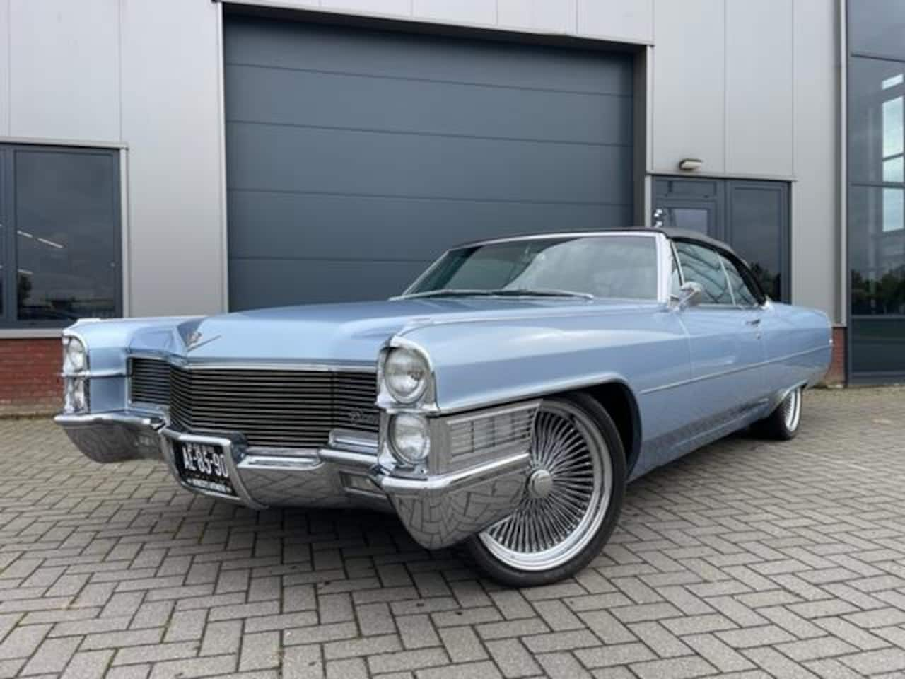 Cadillac De Ville - Convertible uit Prive collectie - AutoWereld.nl