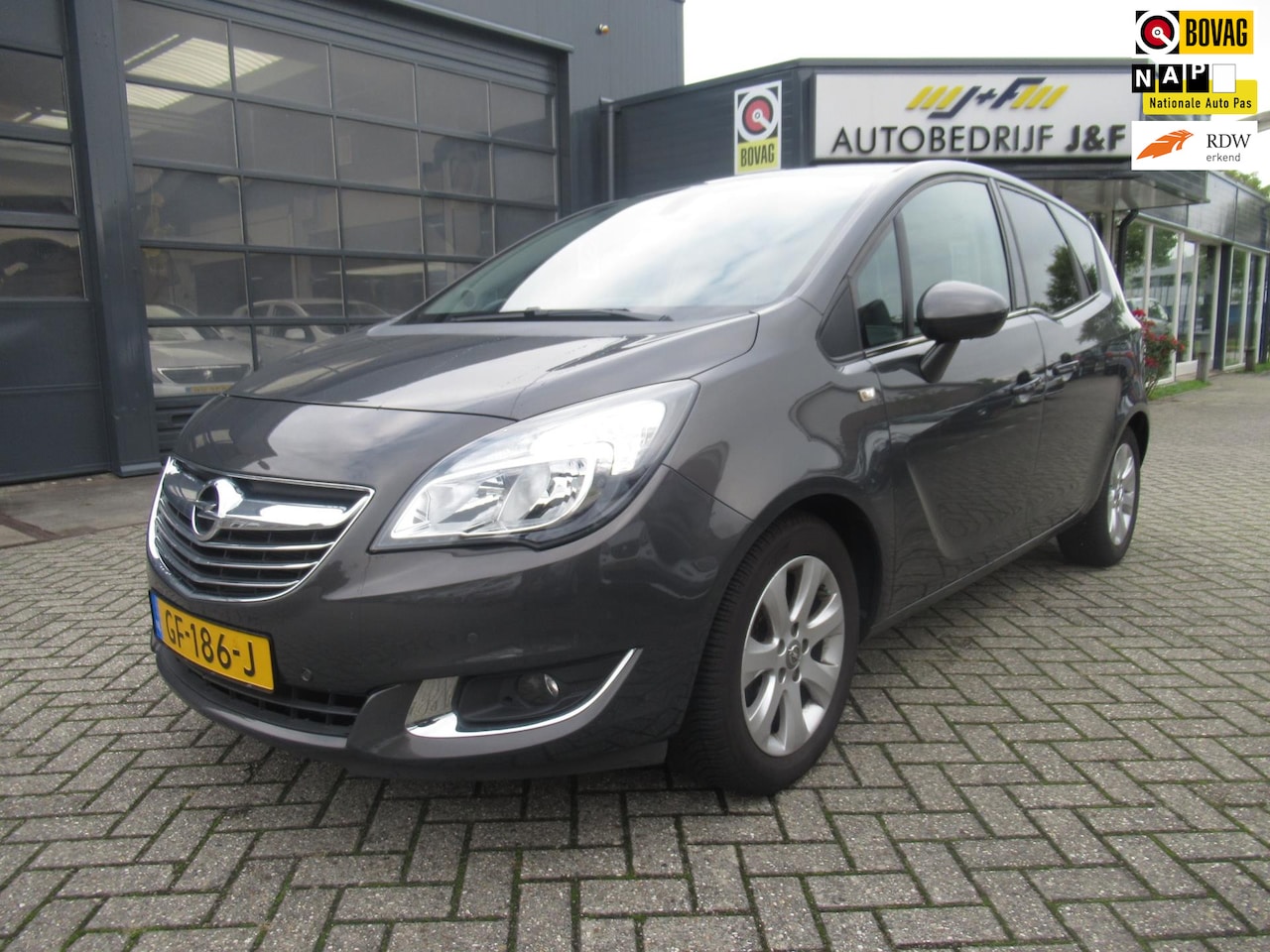 Opel Meriva - 1.4 Turbo Cosmo / NAV / PDC / 60.693km - AutoWereld.nl