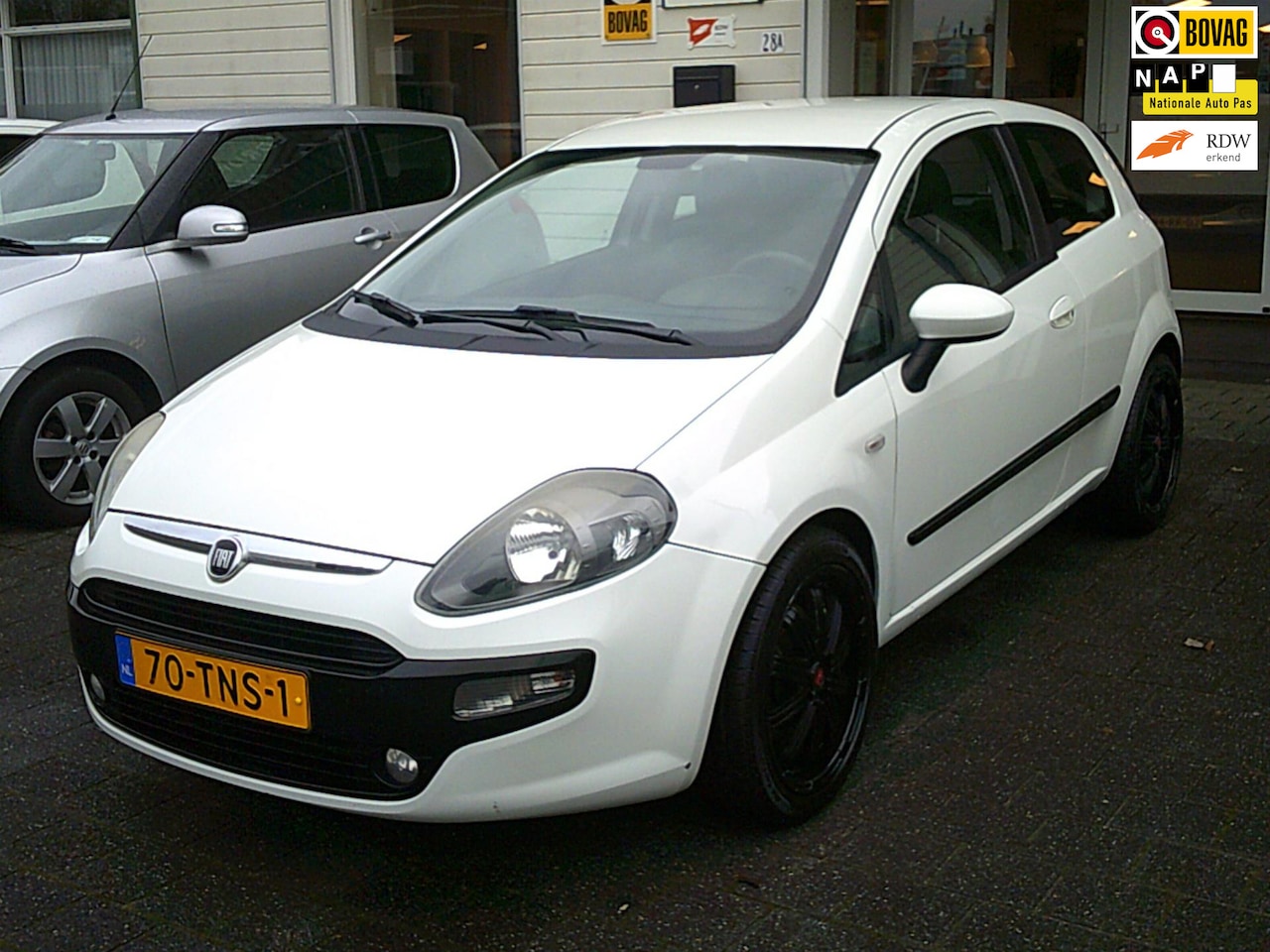 Fiat Punto Evo - 1.3 M-Jet Blue&Me - AutoWereld.nl