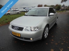 Audi S3 - 1.8 5V T S3 4x4 Ambition Zeer Netjes