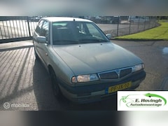 Lancia Delta - 1.6-16V LE