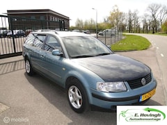 Volkswagen Passat Variant - 1.6 Trendline, export