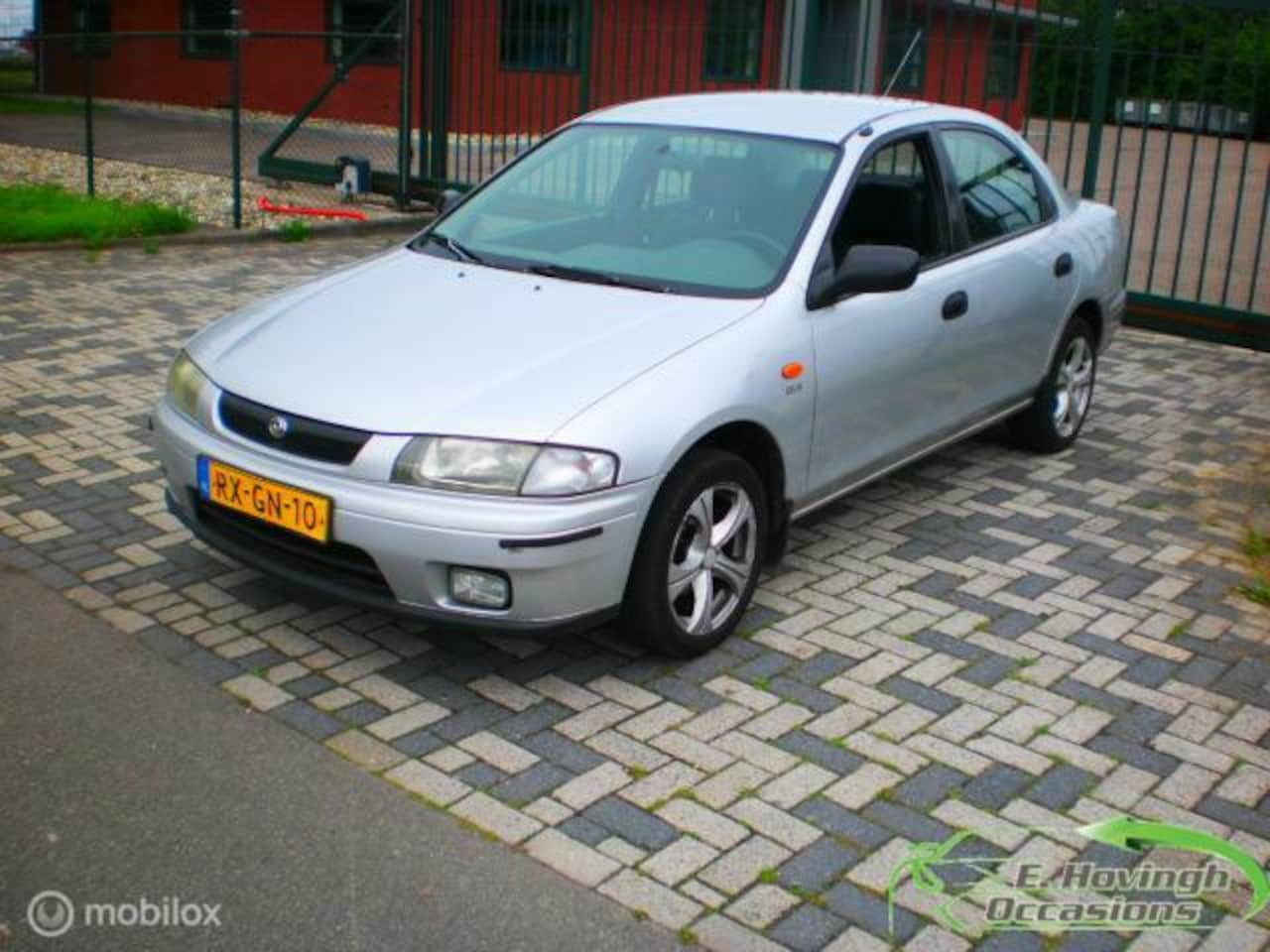 Mazda 323 - 1.3i LX 1.3i LX - AutoWereld.nl