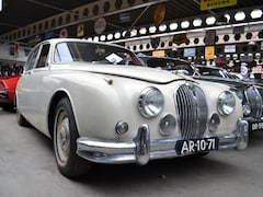 Jaguar Mark II - 6 cil. 3.8Ltr