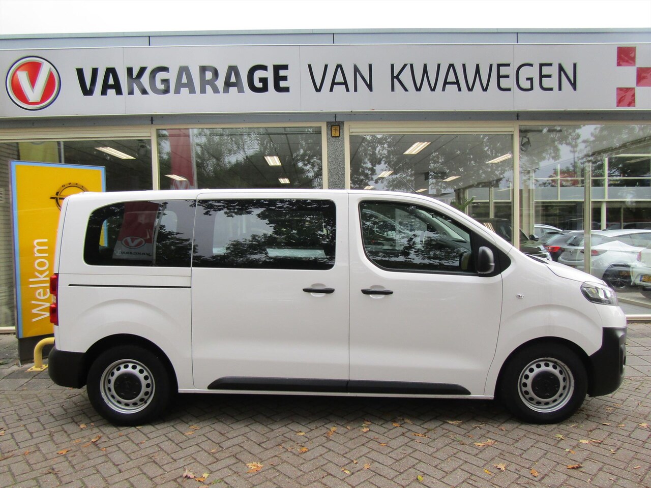 Opel Vivaro - 9 PERS.BUS AIRCO, ELEK.RAMEN, CRUISE C. - AutoWereld.nl