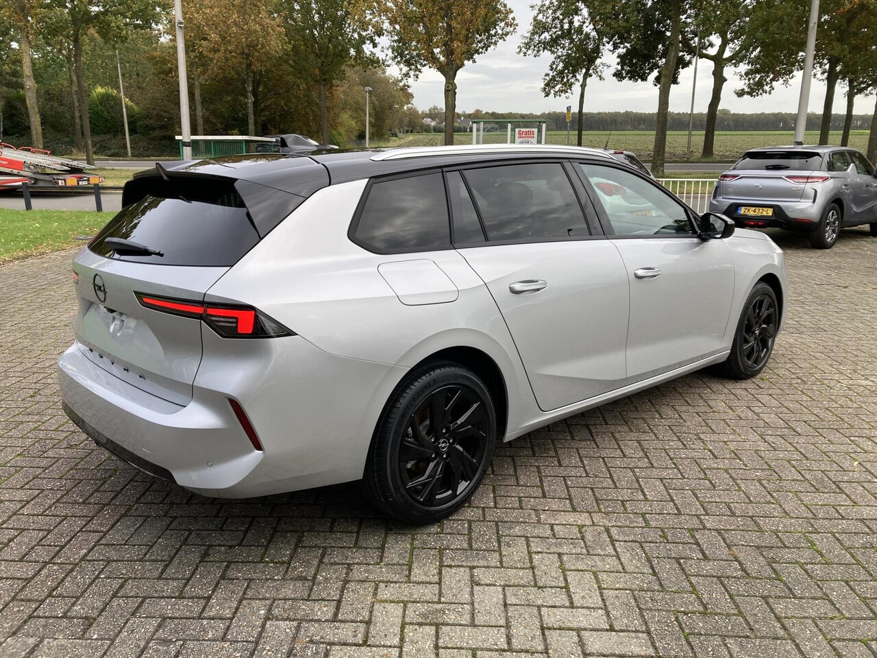 opel-astra-sports-tourer-1-2-turbo-130-pk-8-traps-aut-gs-line-navigatie-comfort-pakket-black-pakket-keyles.jpg