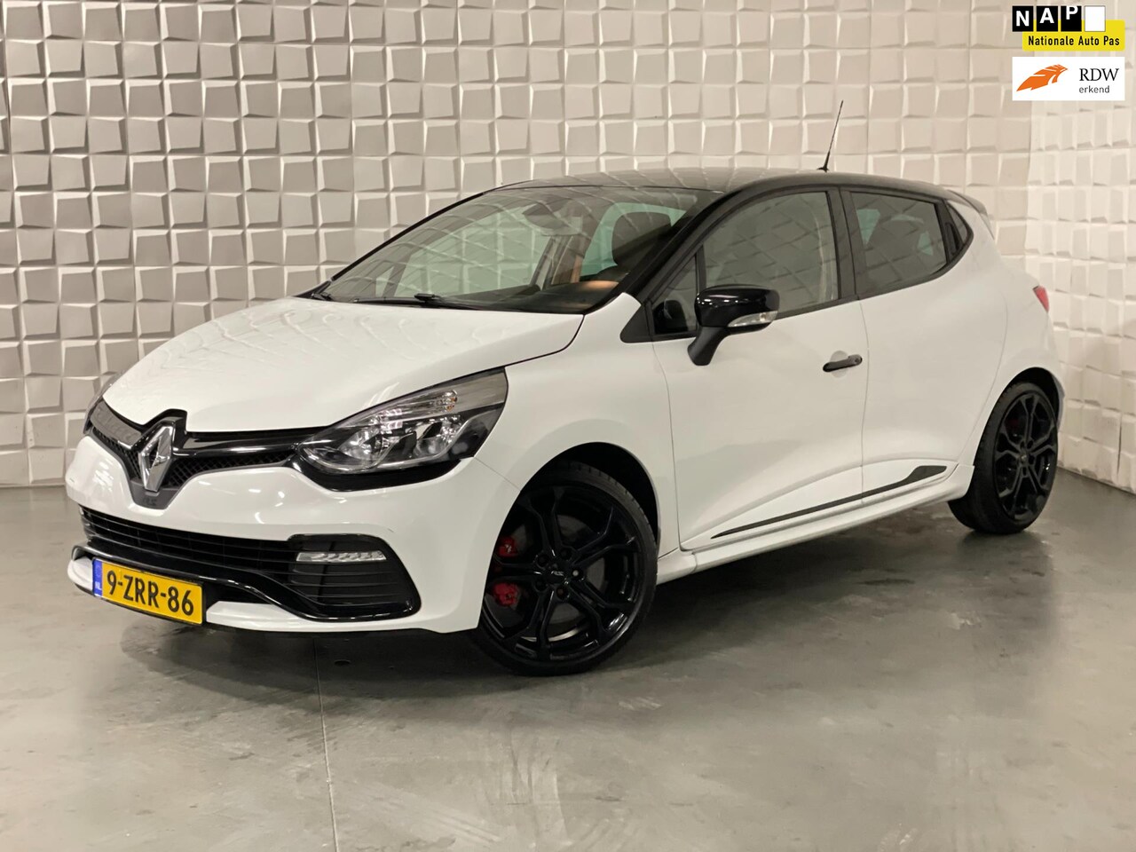 Renault Clio - 1.6 R.S. AUTOMAAT CRUISE NAVI - AutoWereld.nl