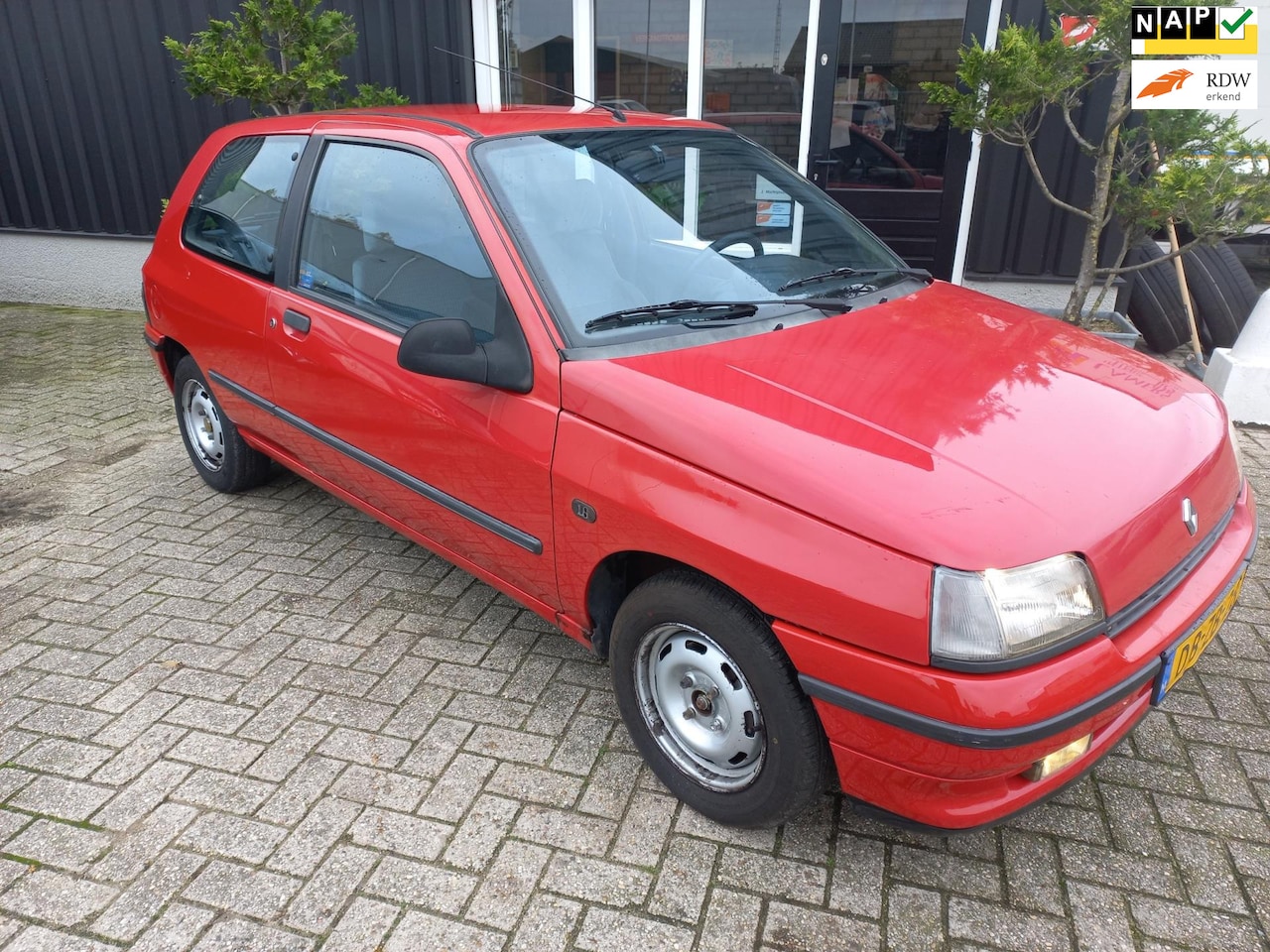renault-clio-1-8-rt-1-8-rt.jpg