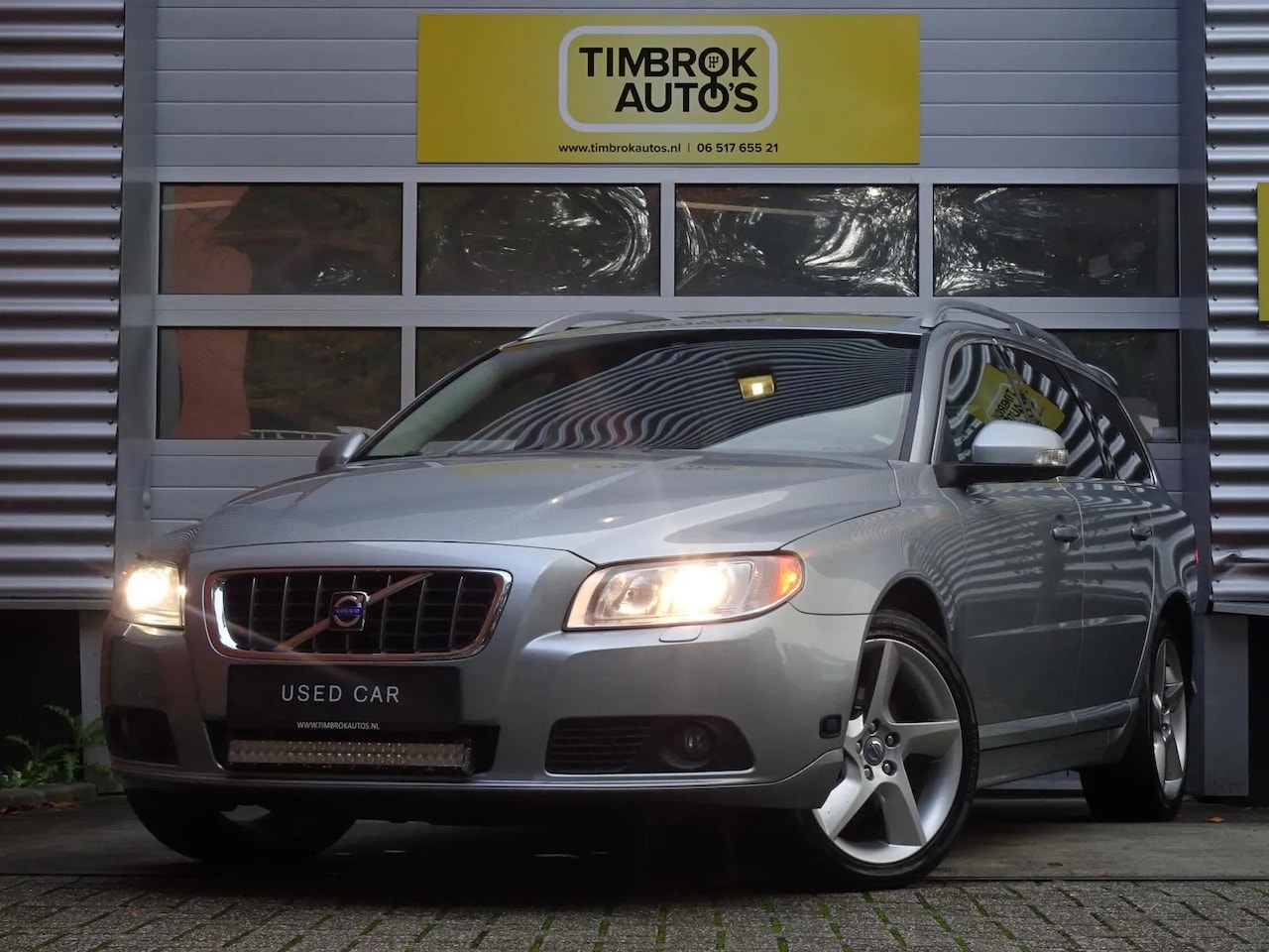 Volvo V70 - 3.0 T6 AWD Summum Prachtige Youngtimer! - AutoWereld.nl