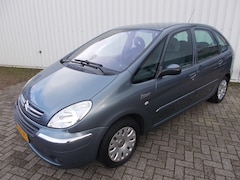 Citroën Xsara Picasso - 1.6i-16V Image