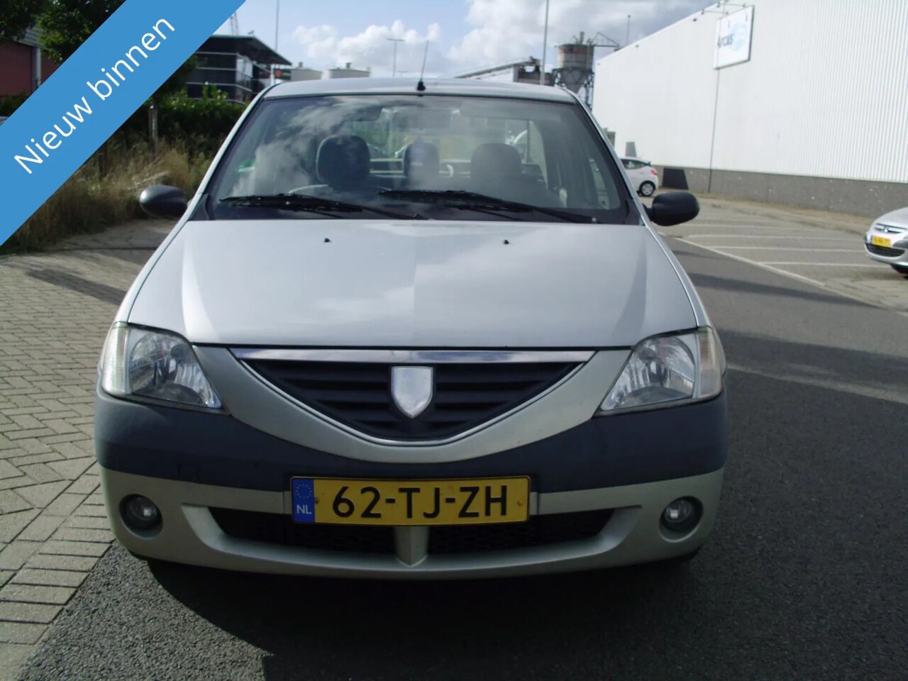 Dacia Logan - 1.6 MET SEDAN APK 10-2024 - AutoWereld.nl