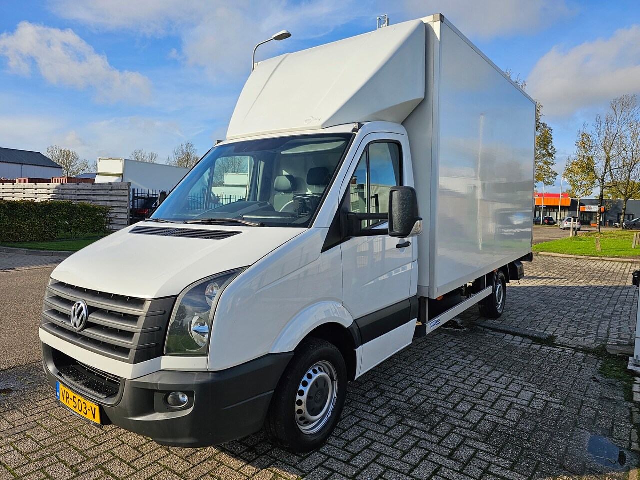 Volkswagen Crafter - 35 2.0 TDI L3H2 BM Meubelbak NAV.+ Airco Bj:2015 NAP! - AutoWereld.nl