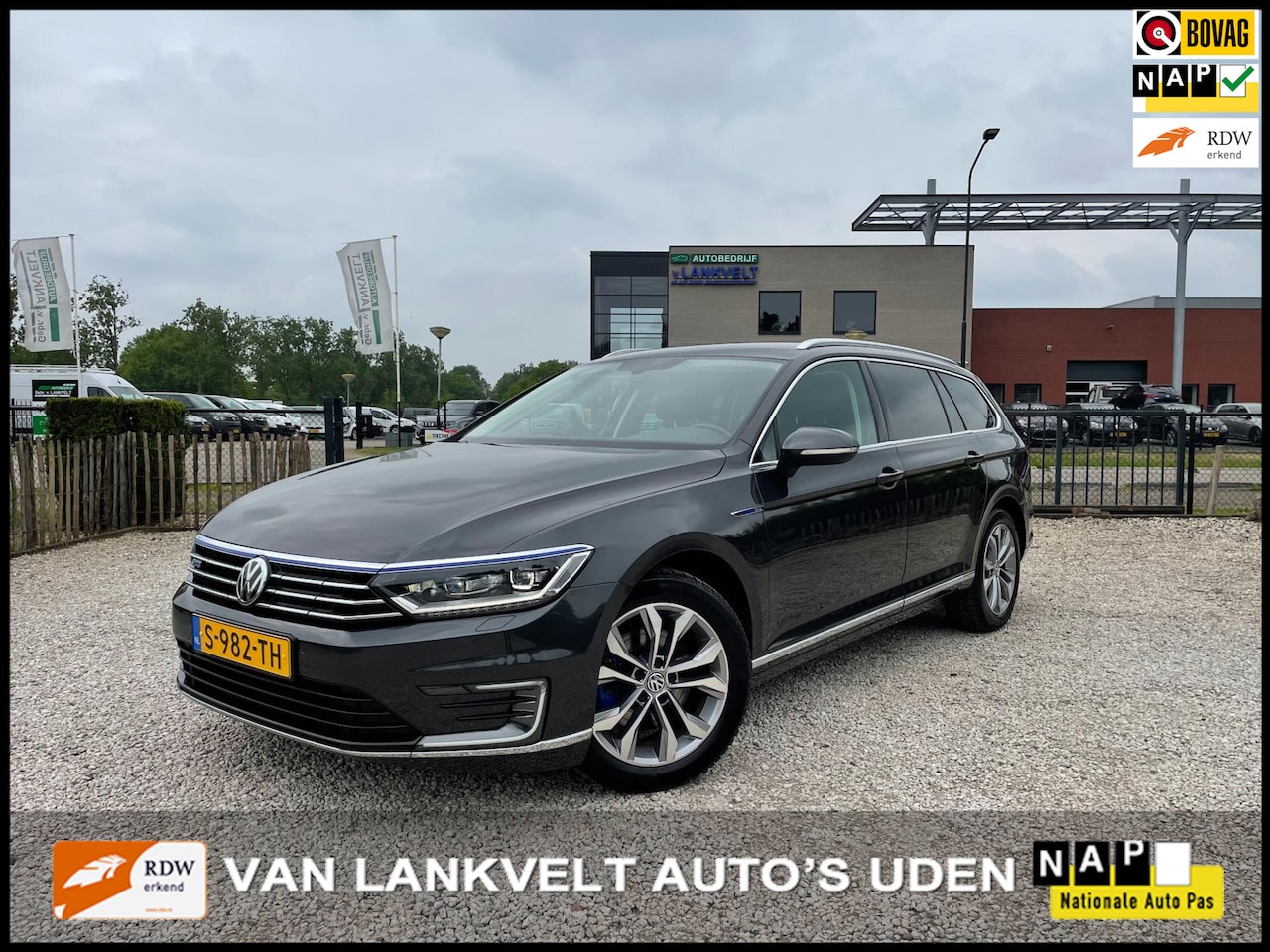 Volkswagen Passat Variant - 1.4 TSI GTE Highline Leder, LED, ACC - AutoWereld.nl