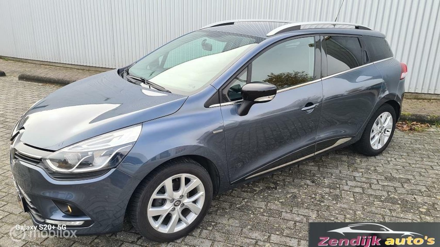 Renault Clio Estate - 0.9 TCe Limited/Key-Less/ Full Map Nav. - AutoWereld.nl