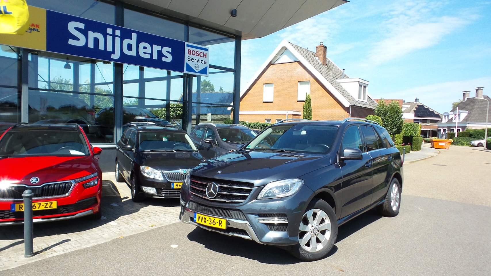 Mercedes-Benz M-klasse - ML 350 BLUETEC 4MATIC AMG NAVI/CAMERA/TREKHAAK/LAGE/BIJTELLING - AutoWereld.nl