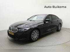 BMW 3-serie - 320i 184pk xDrive Aut M Sport NIEUW MODEL -HeadUp -Elektr Stoelen -Live Cockpit Prof -Driv