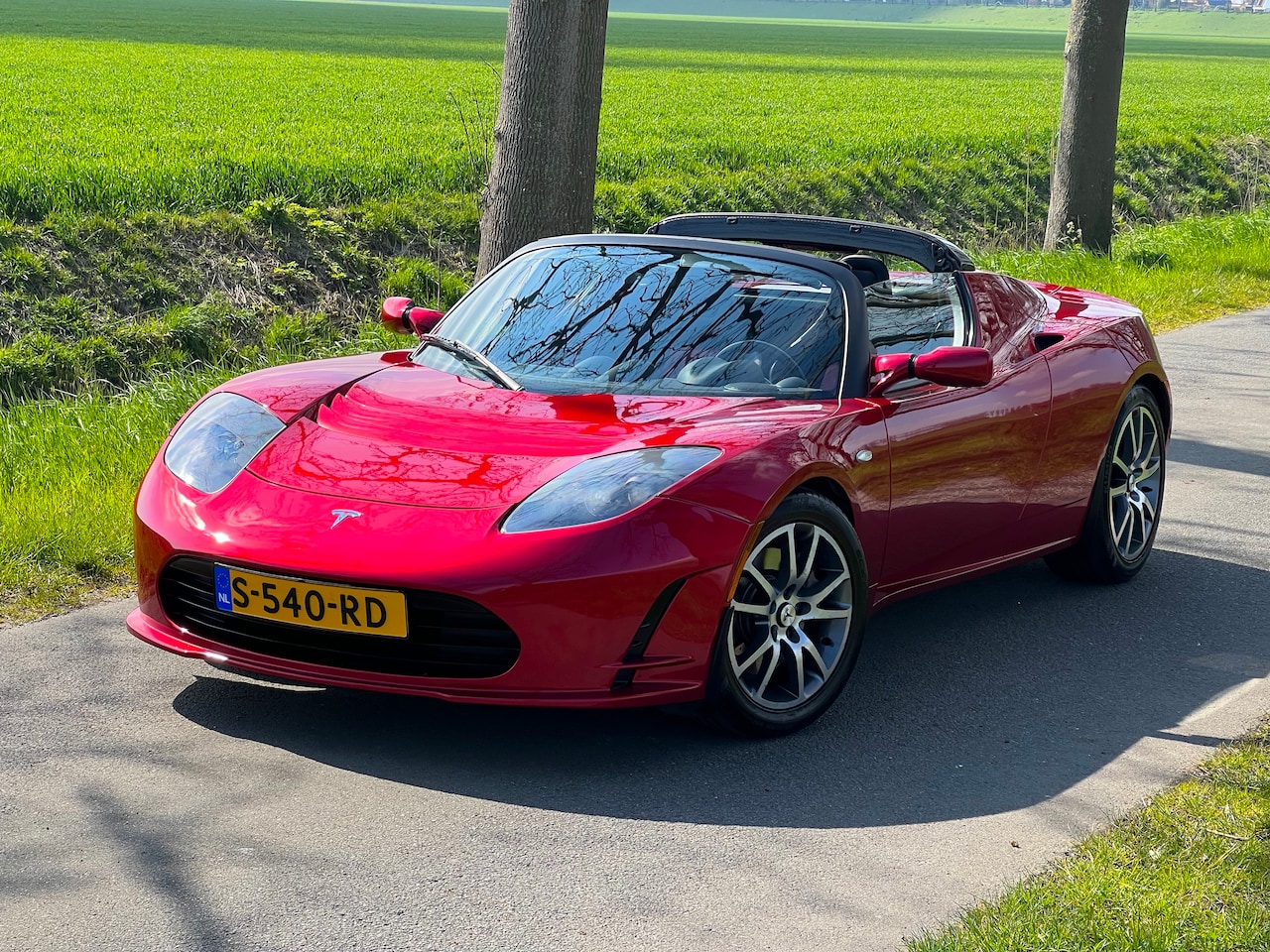 Tesla Roadster - 2.5 | Starman's Roadster with Hardtop - AutoWereld.nl