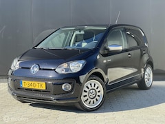 Volkswagen Up! - 1.0 BLACK | NAVI | STOELVERWARMING | VELGEN|