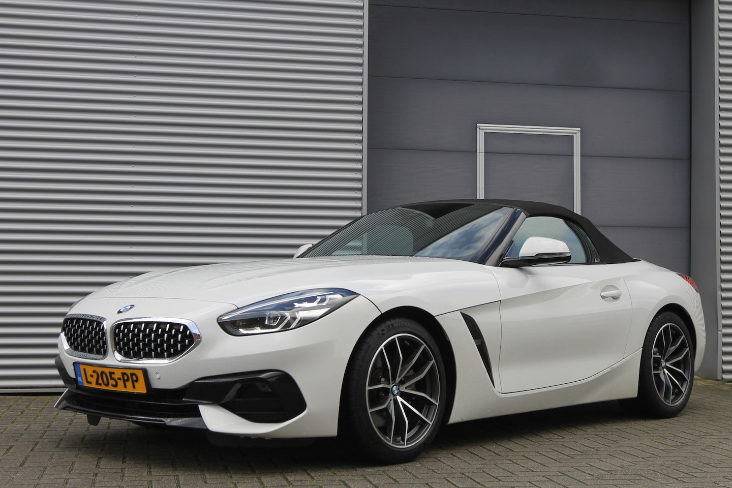 BMW Z4 Roadster - sDrive20i High Executive I AUT. I NAVI I LEDER I 16000 KM - AutoWereld.nl