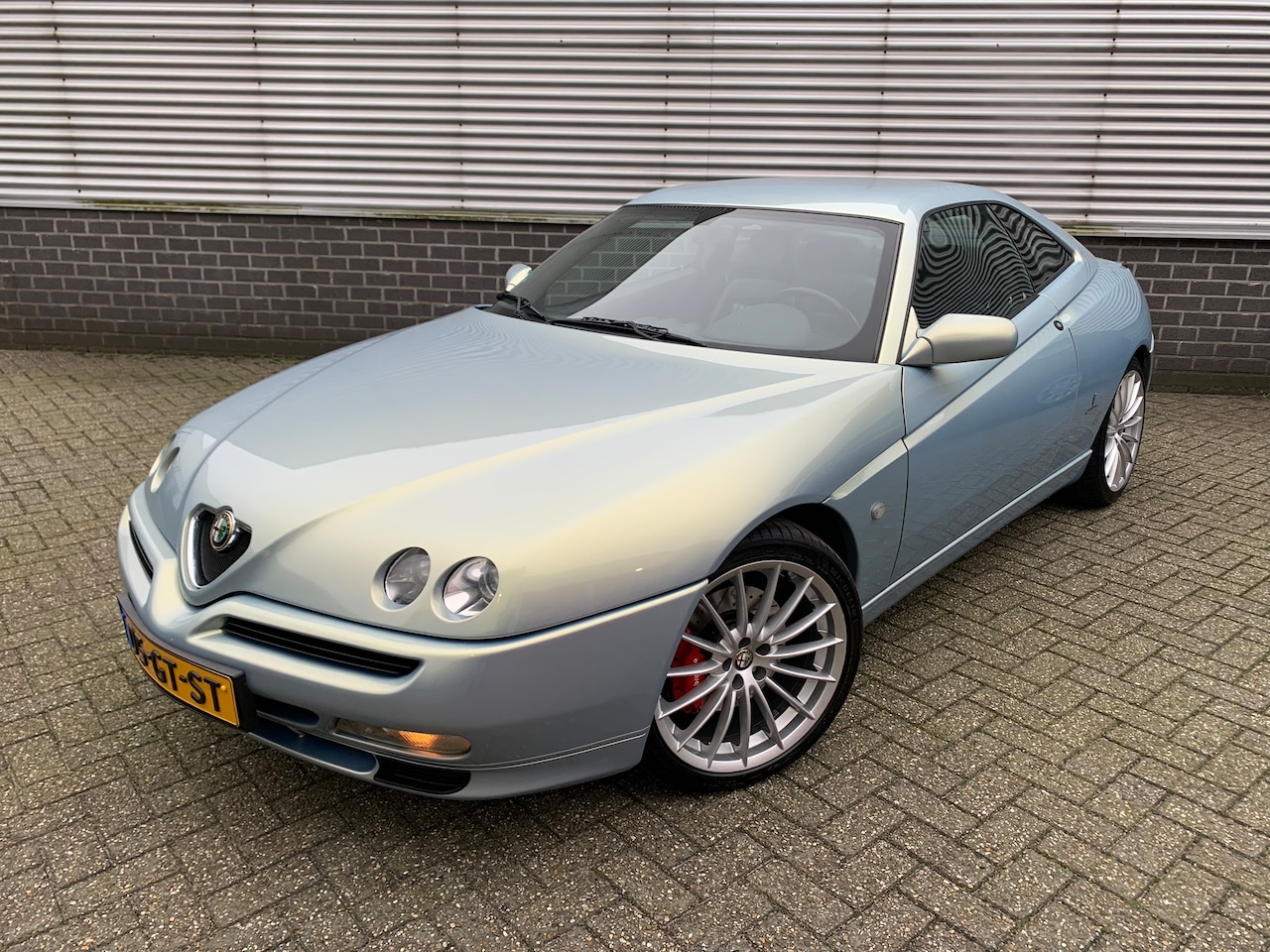 Alfa Romeo GTV - 3.0-24V V6 L fase II 6 versnelling madeno uitlaat - AutoWereld.nl