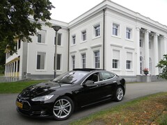 Tesla Model S - 85, ( 2X ) € 24.950, = EXTREEM MOOI