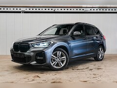 BMW X1 - sDrive 18i / M-Pakket / LED / Navi / Camera / Stoelverw./PDC