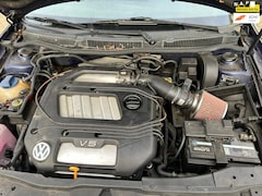 Volkswagen Golf - 2.3 V5 Highline GEEN APK