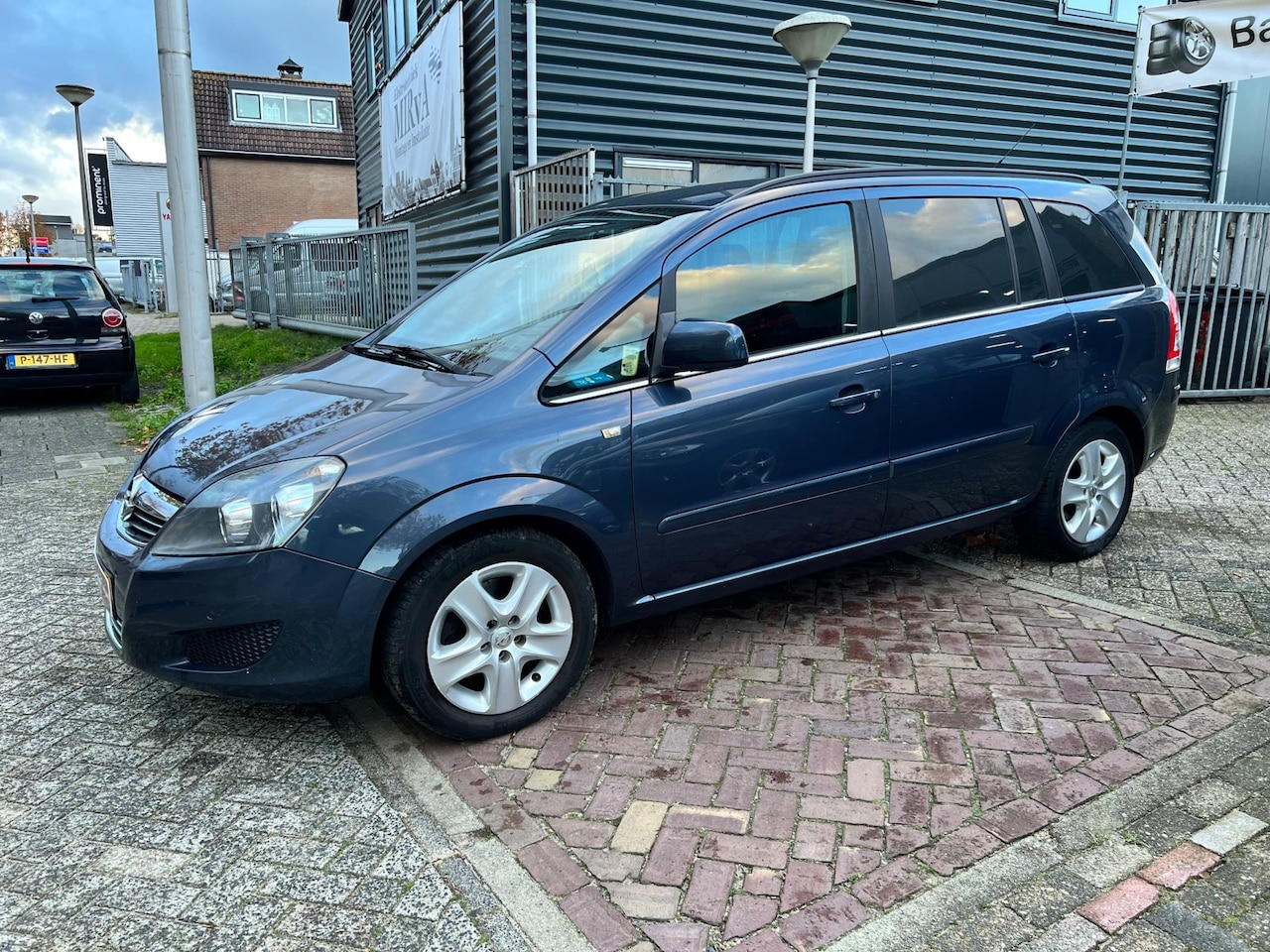 Opel Zafira - 1.7 CDTi Edition Grijskenteken Airco/Navi - AutoWereld.nl